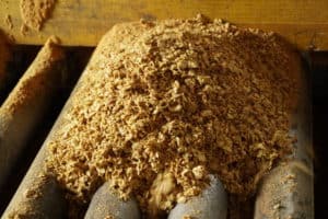 legumehub-c-Leopold Rittler-Donau-Soja-soy-cake-after-most-of-the-fat-oil-was-squeezed-in-oil-press